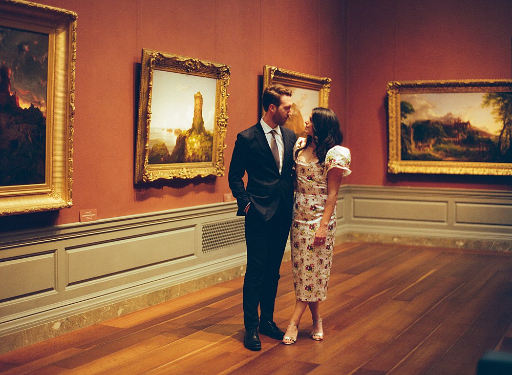 tips for taking wedding pictures in downtown DC ; wedding planner